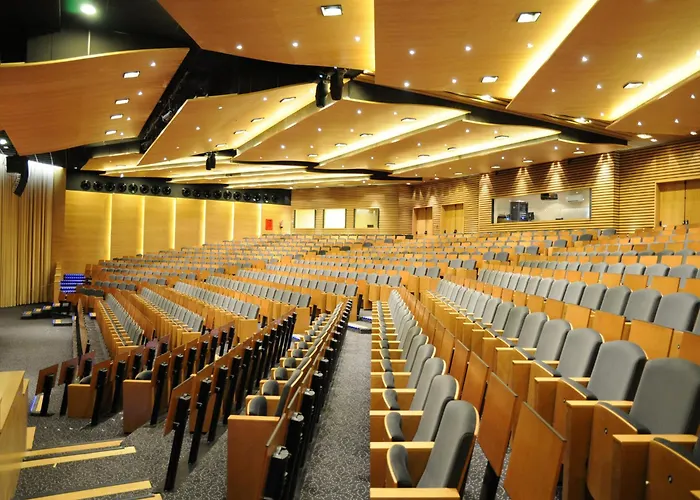  Beatriz Toledo Auditorium & Spa