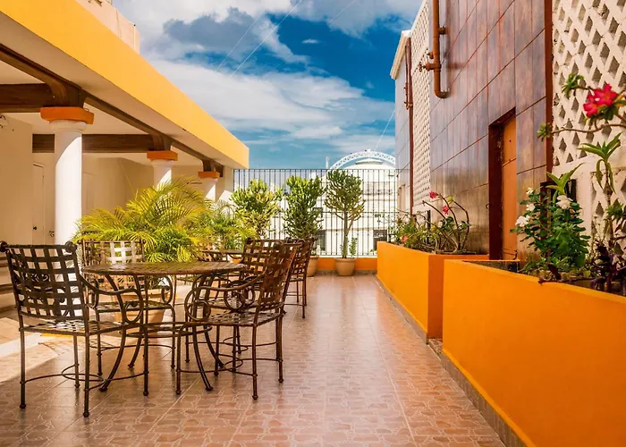 Colonial De