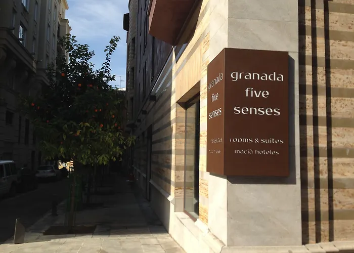 Five Senses Rooms&Suites