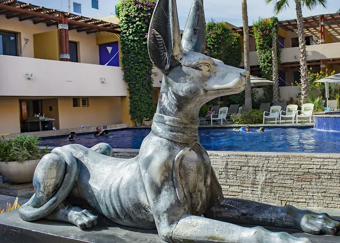  Los Patios
