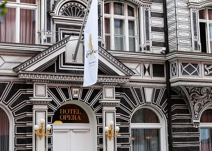 Hotel Opera