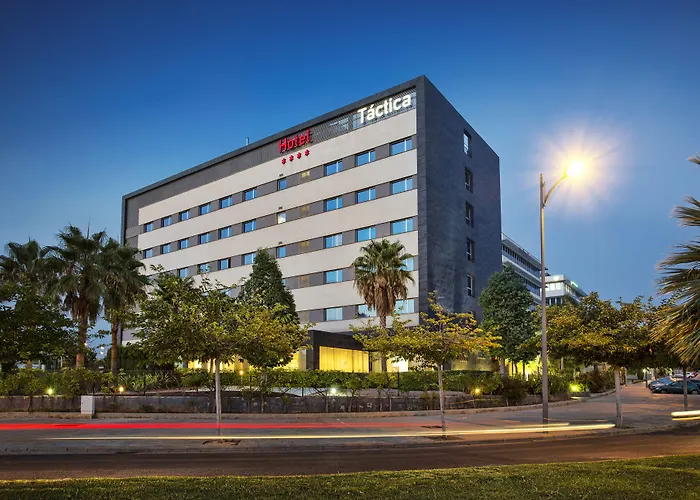 Hotel de golf: AZZ Valencia Táctica Hotel