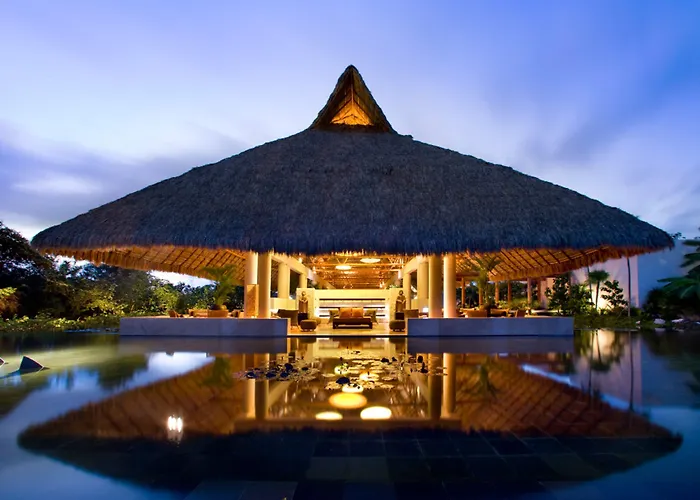 Blue Diamond Luxury Boutique (Adults Only)