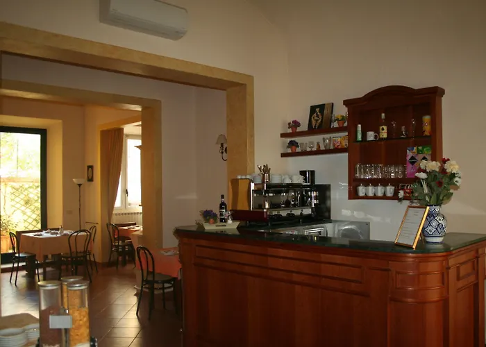 Hotel de 3 estrellas: Hotel Eden