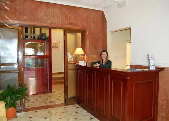 Hotel cerca del colegio: Hotel Astor