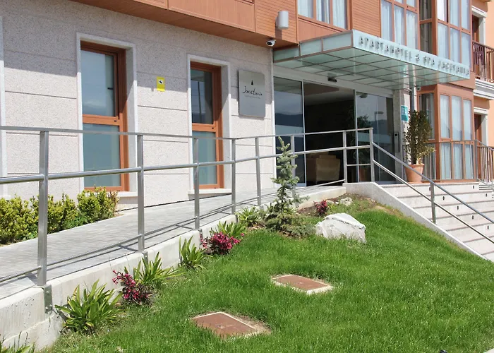 Apartahotel & Spa Jacetania