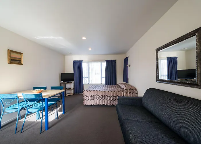 Annabelle Court Motel