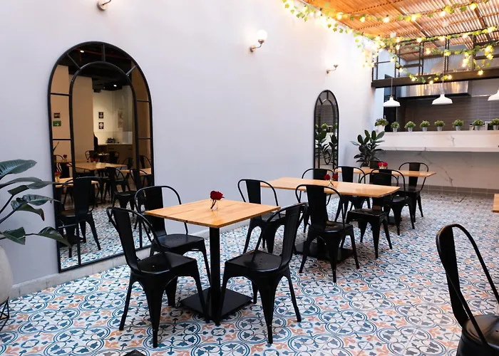 EM Hotel Corferias Embajada Americana