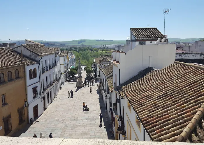 Hotel cerca del colegio: Apartamentos Plaza