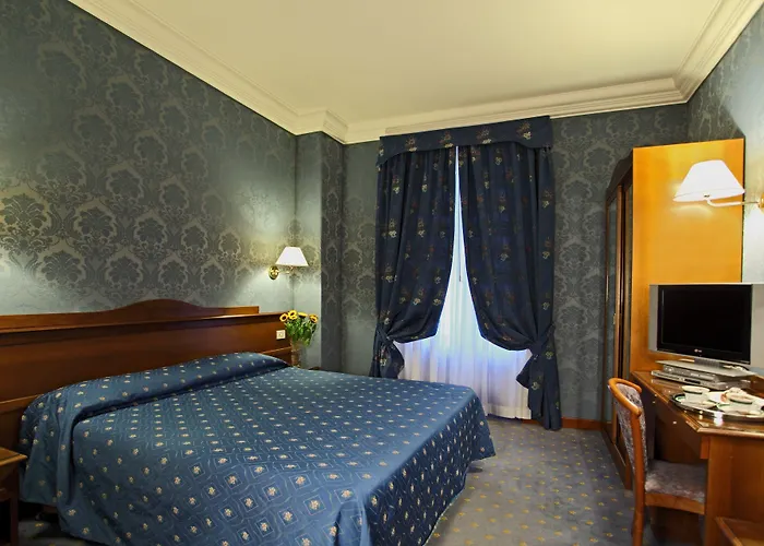 Hotel Jacuzzi: Hotel Montecarlo