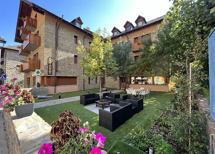 Hotel: Hotel Els Encantats