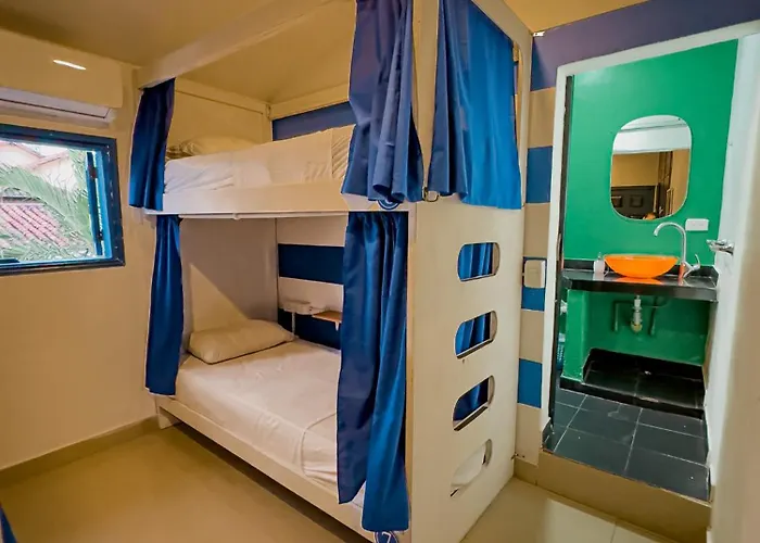 Casa del Puerto Hostel&Suites
