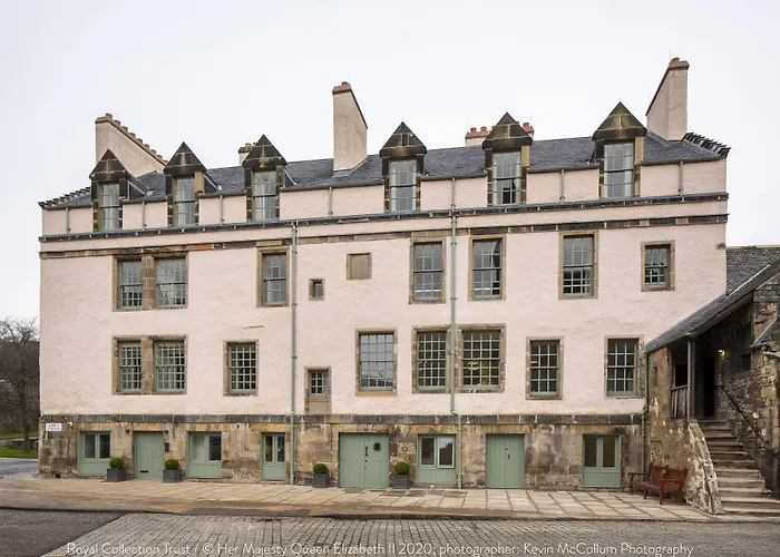 Abbey Strand Apartments, At Holyrood