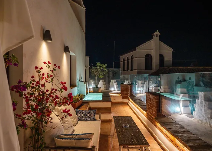 La Ermita Suites - Único Monumento De