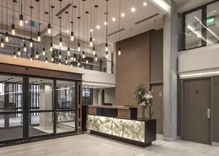 Hotel cerca del aeropuerto: Huinid Obelisco Hotel