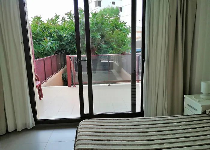 Aparthotel El Faro
