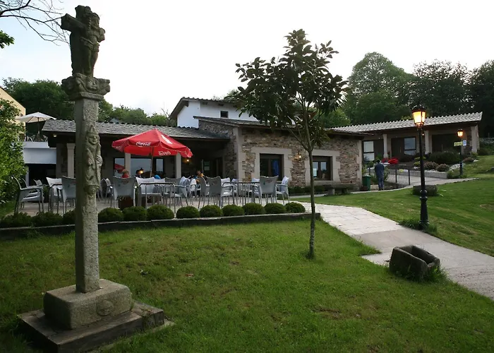 Hotel con piscina: Casa Barbadelo