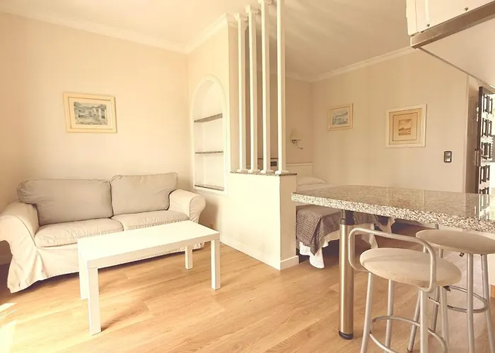 Hotel cerca del colegio: Apartamentos Olympia