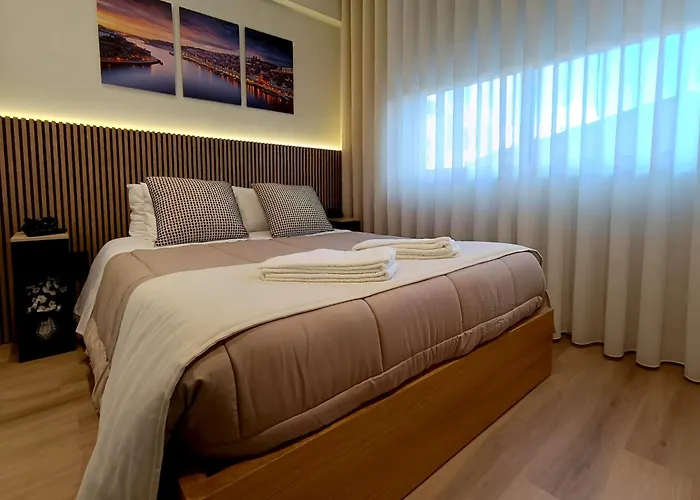 Feel Porto In Bolhao "Historic Center - Metro At The Door - Fast Wi-Fi - Equipped Kitchen"
