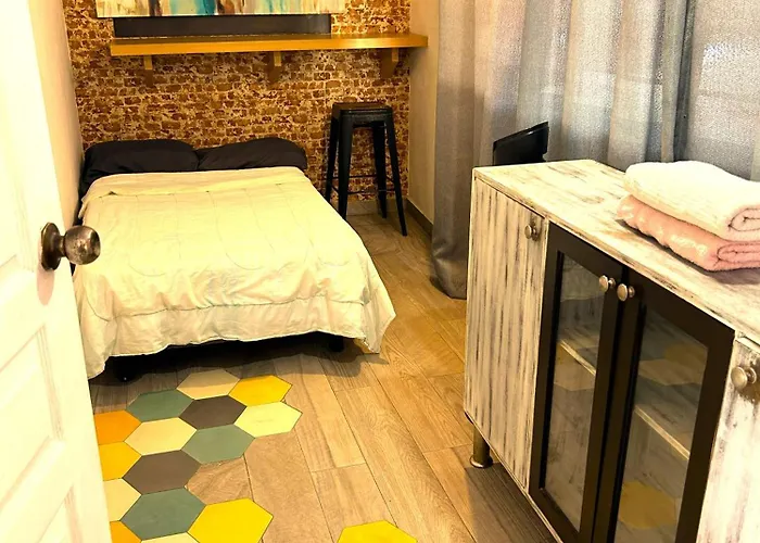 Hotel cerca del colegio: Sofia Hostel Cabo