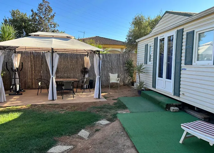 Casa Venus - con jardín y piscina