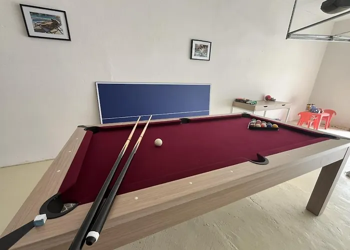 O Lar de Laura Casa familiar para escapada tranquila con piscina y sala de juegos cerca de Vigo