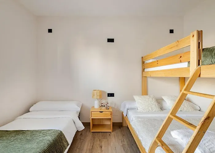 O Lar de Laura Casa familiar para escapada tranquila con piscina y sala de juegos cerca de Vigo