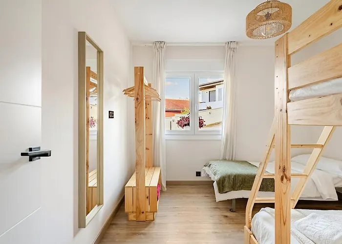 O Lar de Laura Casa familiar para escapada tranquila con piscina y sala de juegos cerca de Vigo