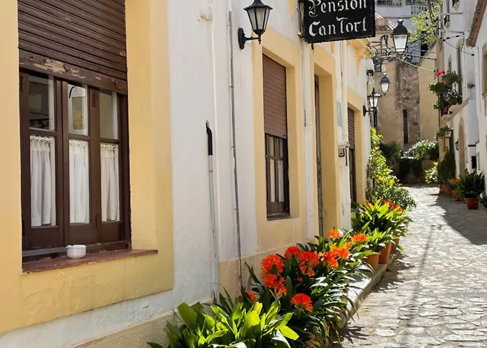 P&R Hostals Can Tort