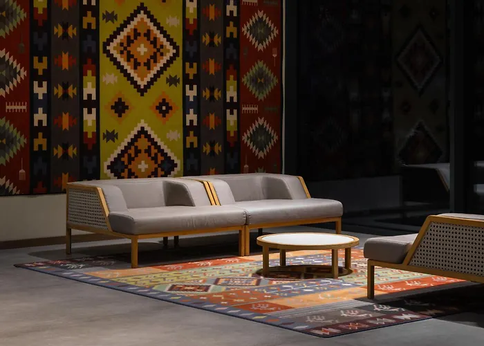 Jolly Alon Hotel & Business Center