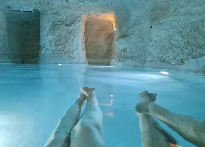 Hotel de 4 estrellas: Spa Puente Romano