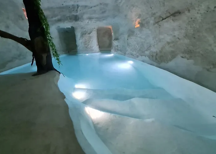 Hotel de 4 estrellas: Spa Puente Romano