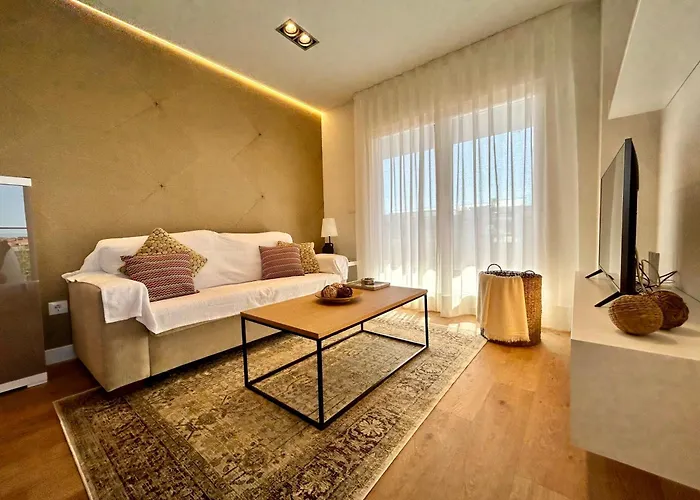 Hotel cerca del colegio: Canelas Class Con Amplias Terrazas