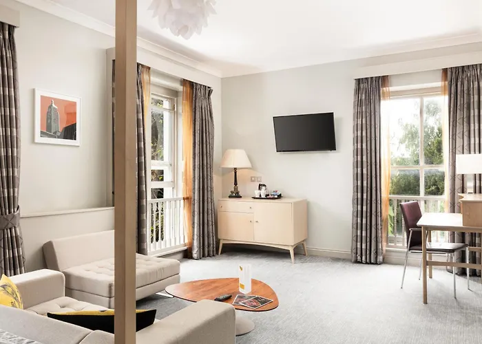 Coulsdon Manor Hotel And Golf Club