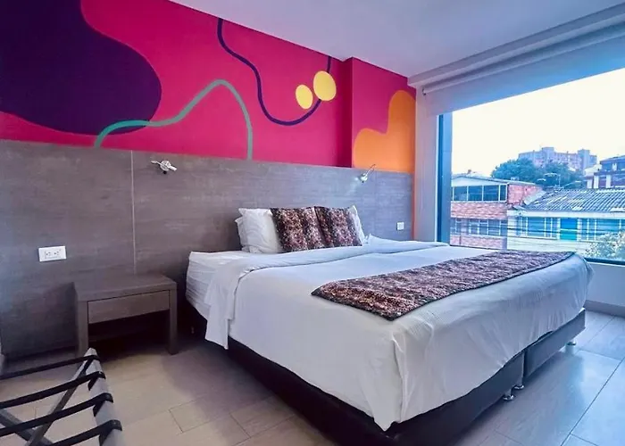  Agora Suites Self-Service Boutique