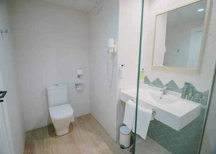 Hotel de 3 estrellas: Sercotel Carlos III