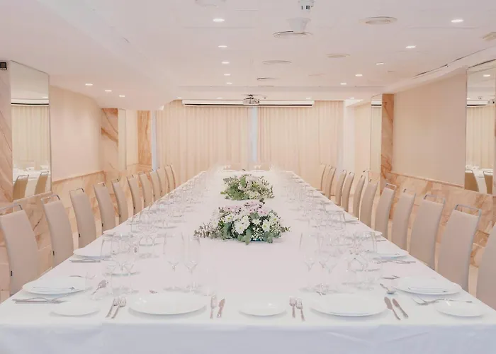 Hotel de 3 estrellas: Sercotel Carlos III