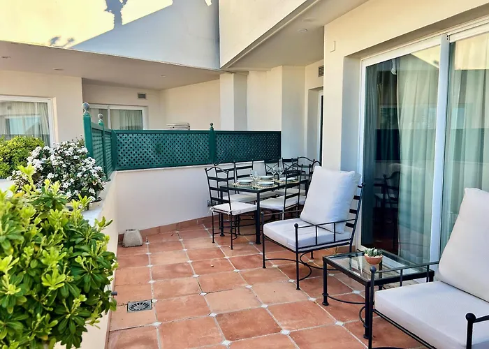 Apartamentos Guadalpin Boutique