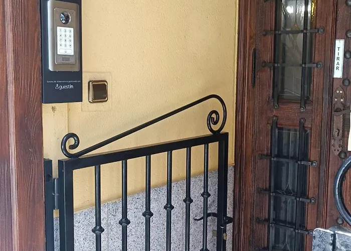 Hotel de 3 estrellas: Hostal Maria Ronda