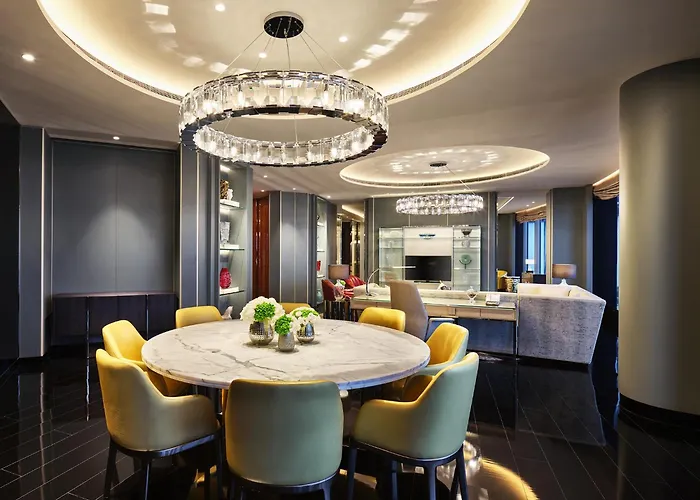 J Hotel, Shanghai Tower