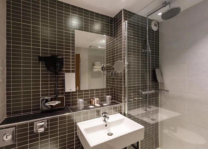  Holiday Inn Clermont Ferrand Centre By Ihg