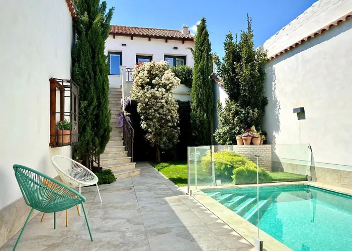 El Patio de los Jazmines