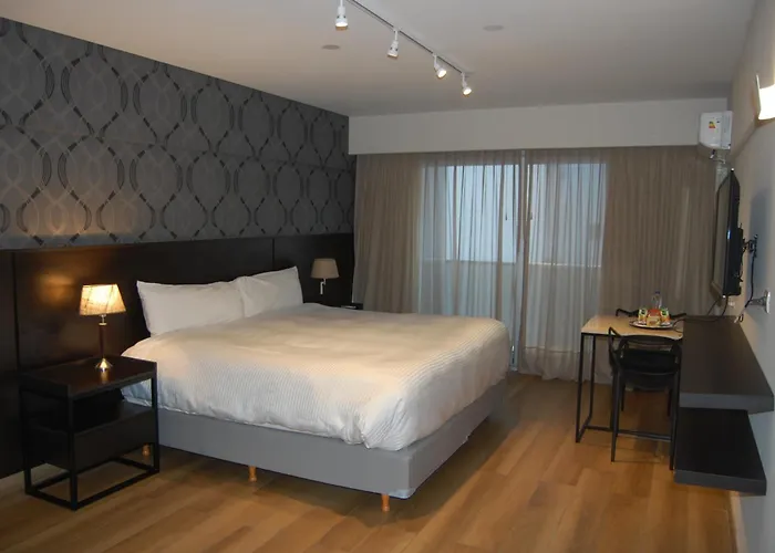Avellaneda Aparts & Suites