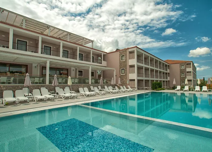 Arty Grand Hotel