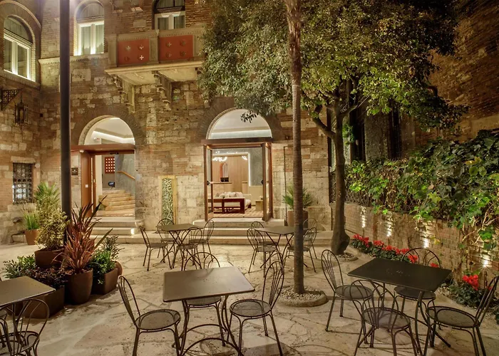 Rosetta Hotel Perugia Tapestry Collection By Hilton