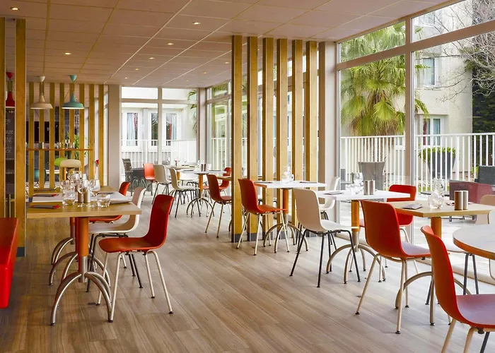 Ibis Arles
