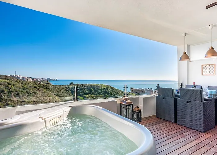 Carvajal Luxury Apartments - Free Parking