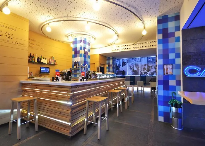  Hostal Bezana