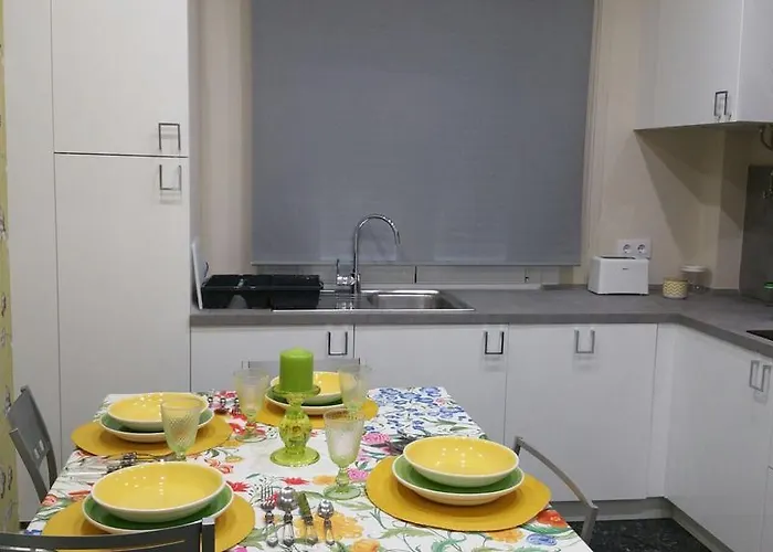 Hotel cerca del colegio: Apartamentos Vigo