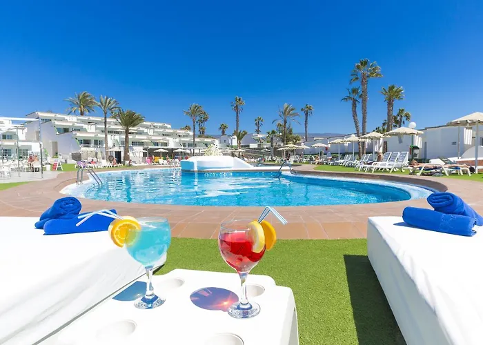 Hotel con tenis: Vista Oasis